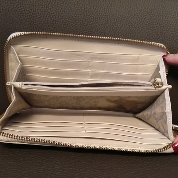 Elliott Lucca zip wallet - Picture 5 of 8